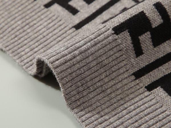 ブランドセーター着用イメージ